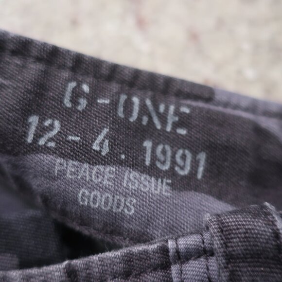 Womens G1 Goods Surplus Gray Black Camo Flat Front Chino Pants 2 * - Picture 12 of 13